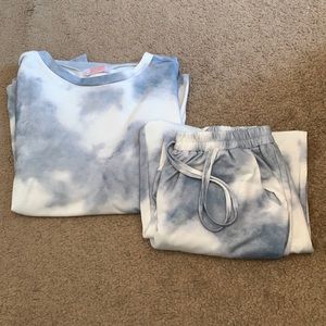 Women’s Matching Sweatsuit Set